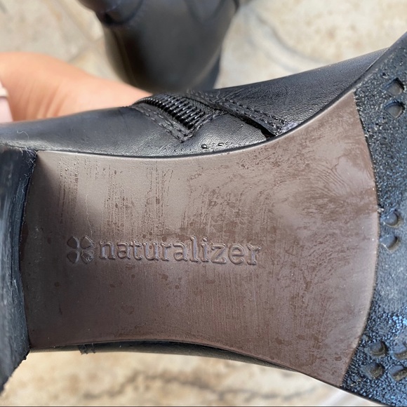 Naturalizer Booties - Picture 5 of 6
